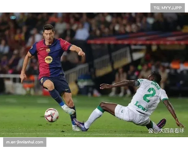 巴萨高位防线存在风险 对手反击速度成防守痛点